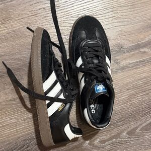 Adidas women Black and White Samba Sneakers